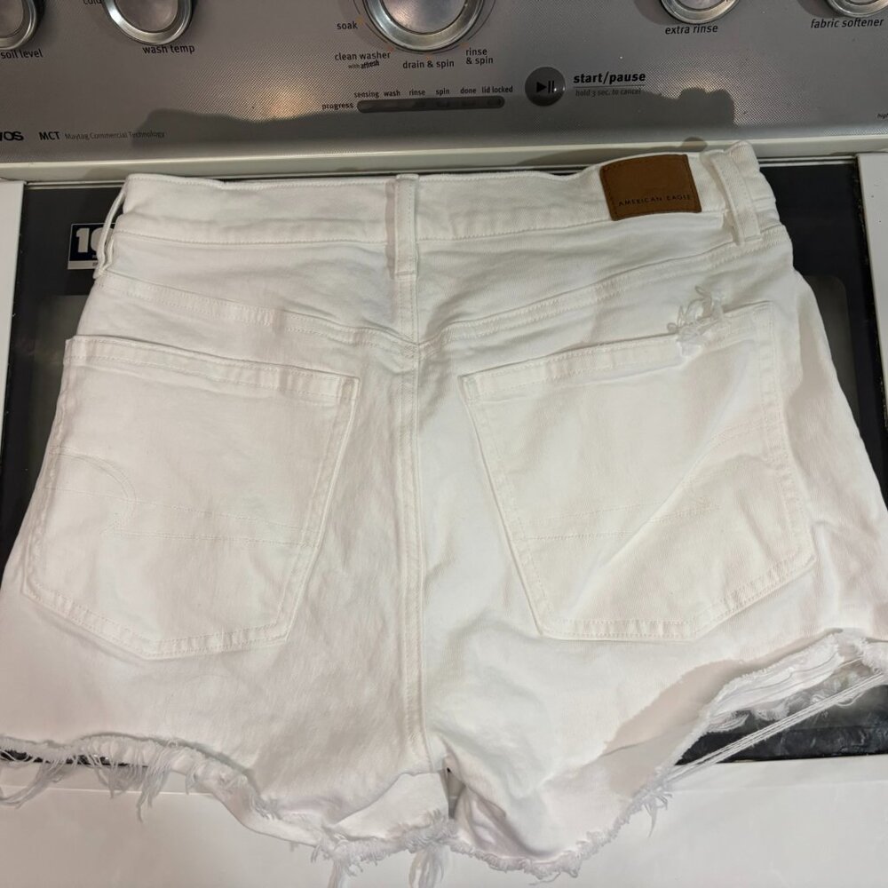 American Eagle AE Stretch Low-Rise Ex-Boyfriend Denim Short - Size 2 - White - Picture 8 of 13